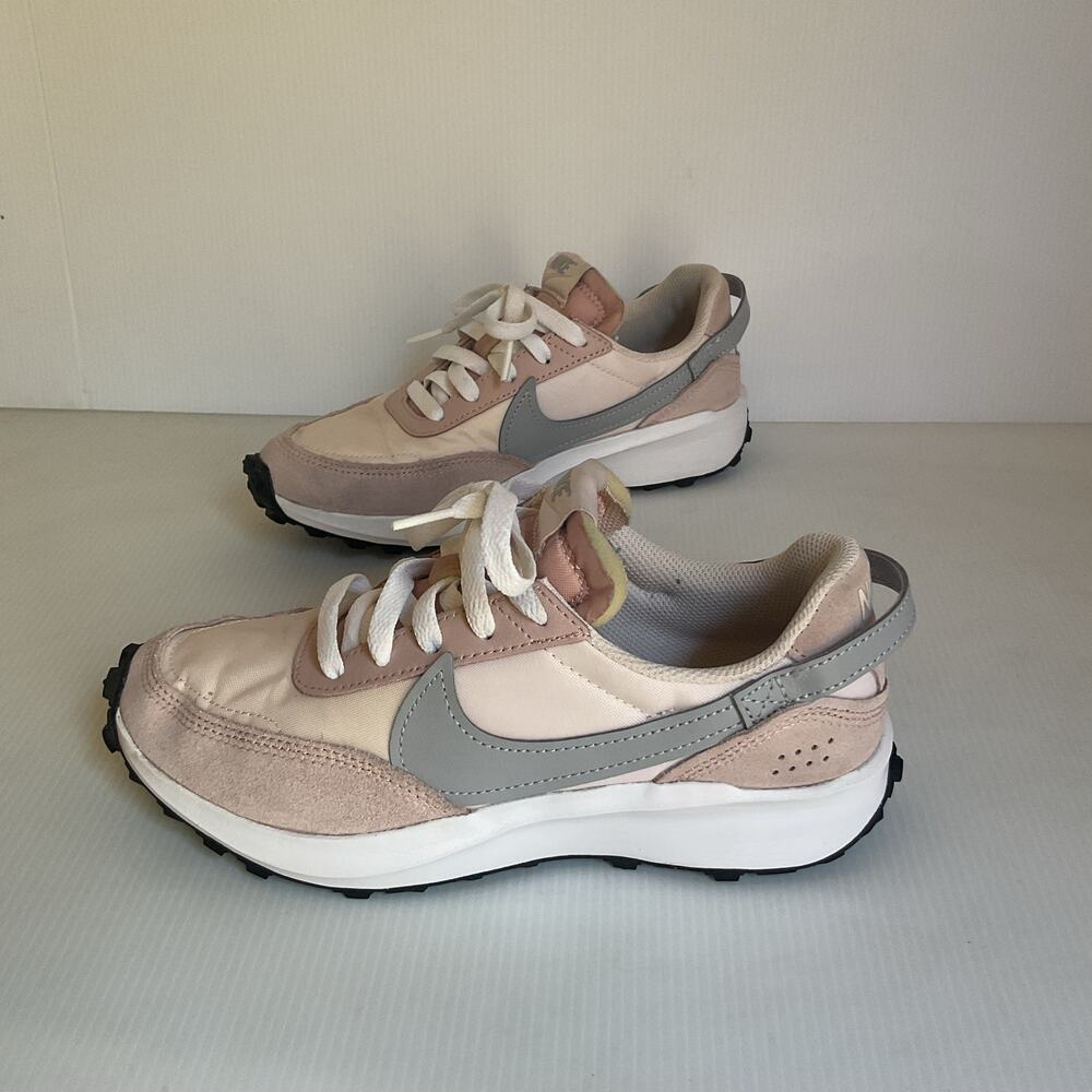 Nike Waffle Debut Women’s Sneakers Size 6.5 Beige Pink Gray Retro Running Shoes - Picture 3 of 10